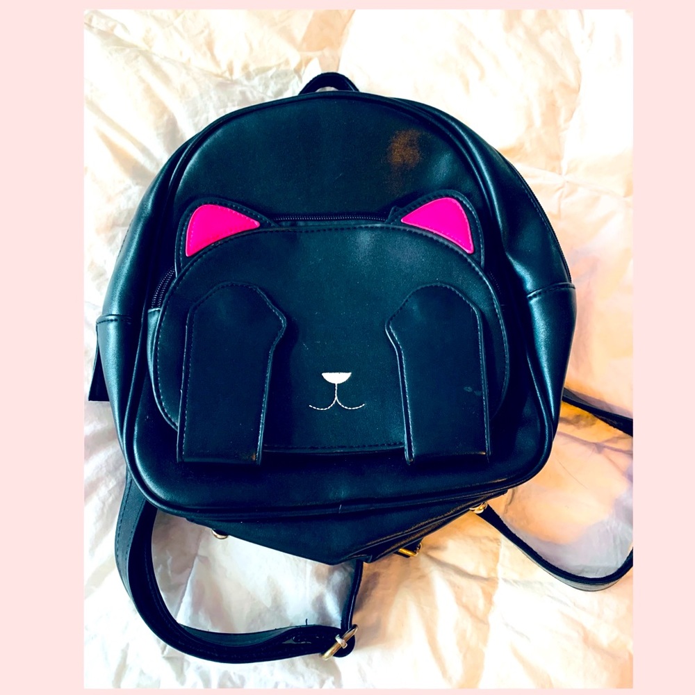 Cute faux-leather kitty backpack
